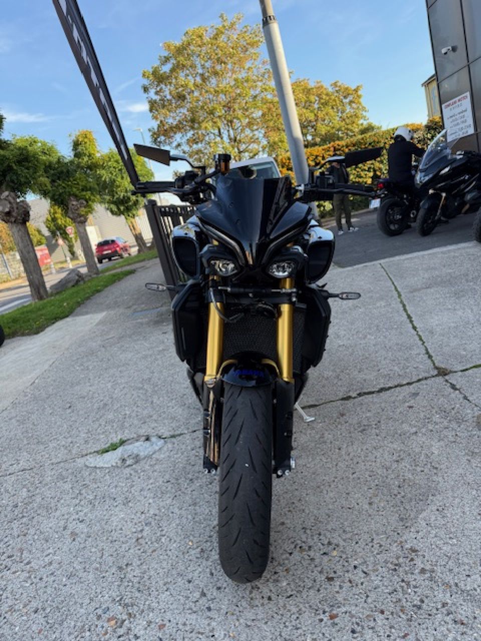YAMAHA MT-10 SP 9
