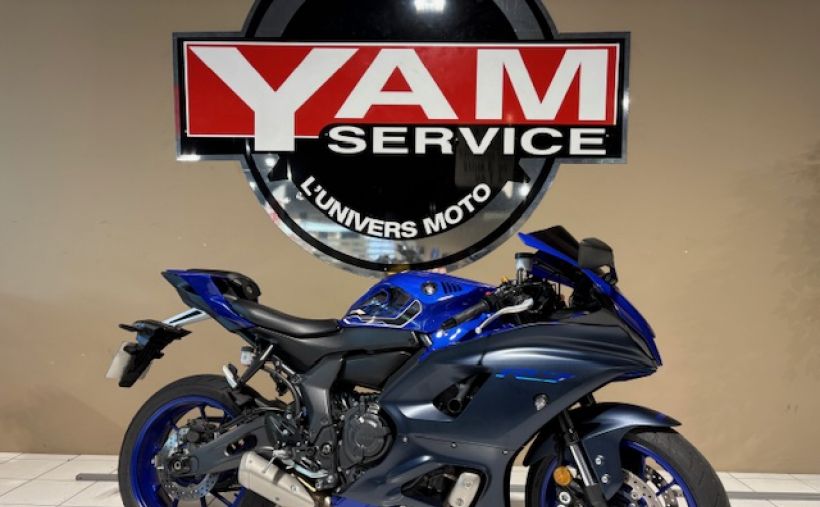 YAMAHA R7 0