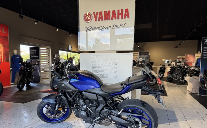 YAMAHA MT-07 (47.5CV) 3