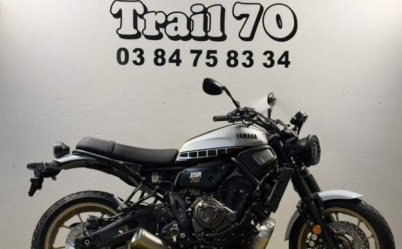 YAMAHA XSR 700 0