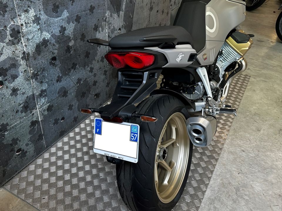 MOTO GUZZI V100 Mandello Aviazione Navale 18