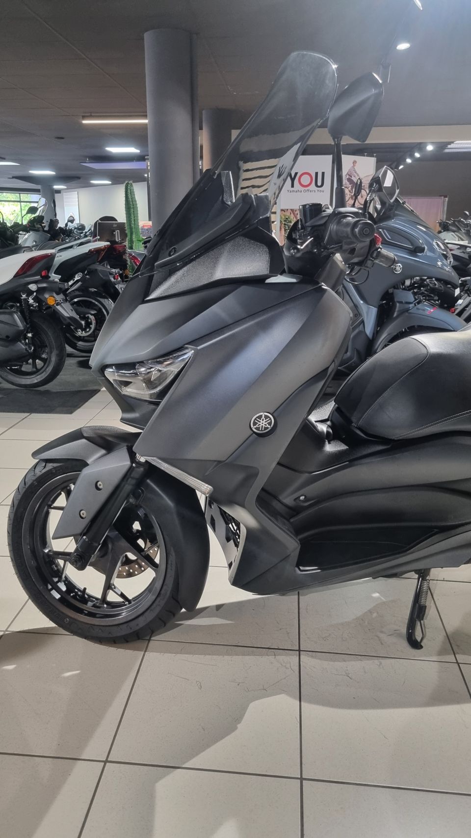 YAMAHA XMAX 300 3