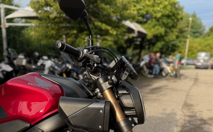 HONDA CBR 650  R 2