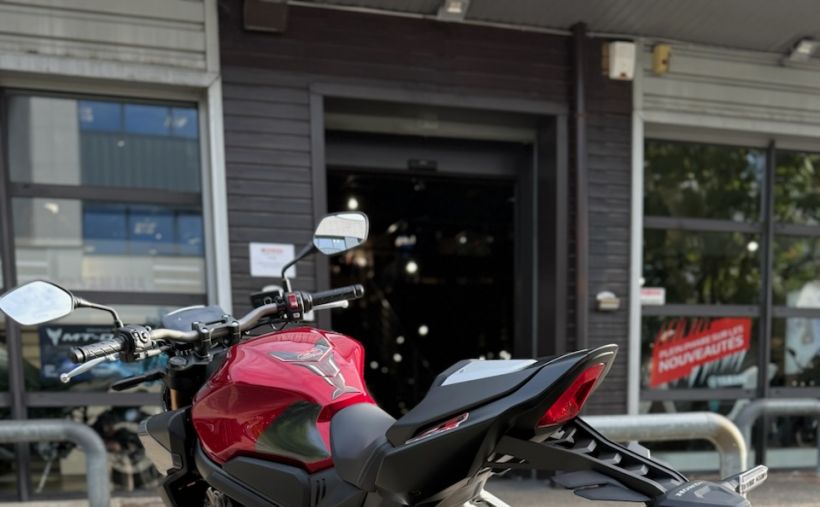 HONDA CBR 650  R 3