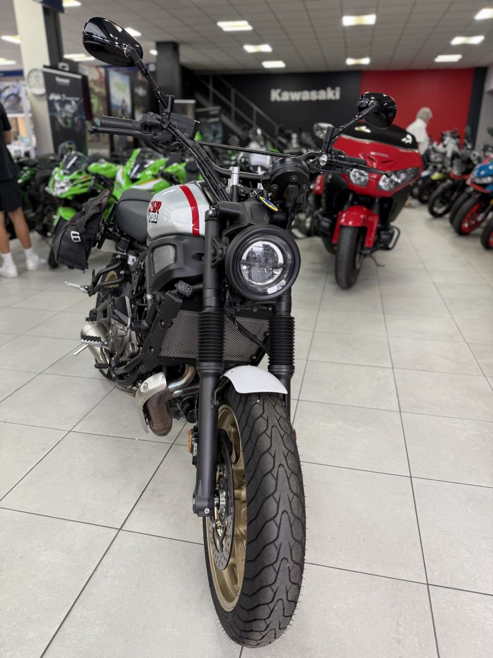 YAMAHA XSR 700 XTRIBUTE 27