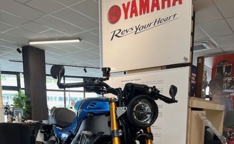 YAMAHA XSR 900 1