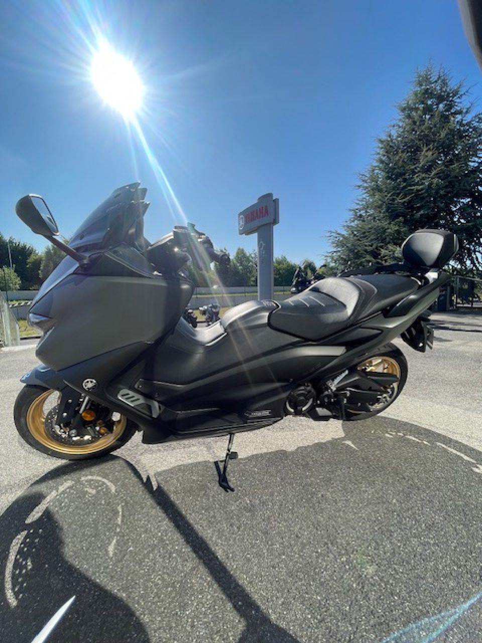 YAMAHA XP T-MAX 560 1