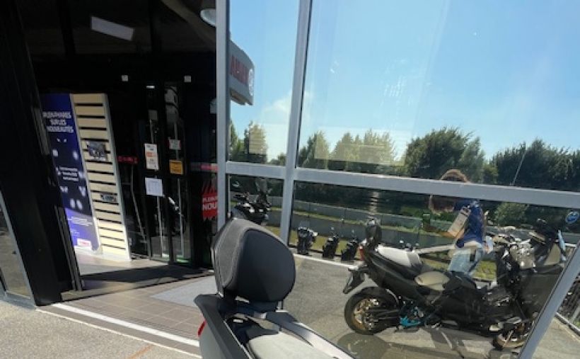 YAMAHA XP T-MAX 560 6