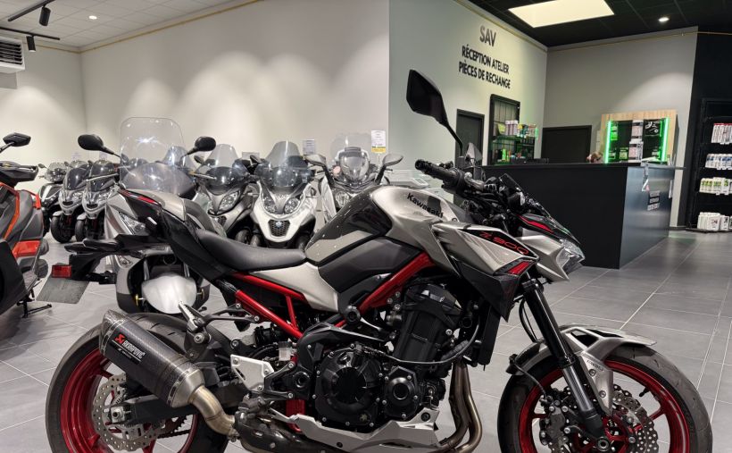 KAWASAKI Z 900 1