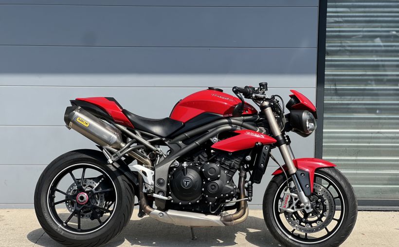 TRIUMPH SPEED TRIPLE 1050 S  0