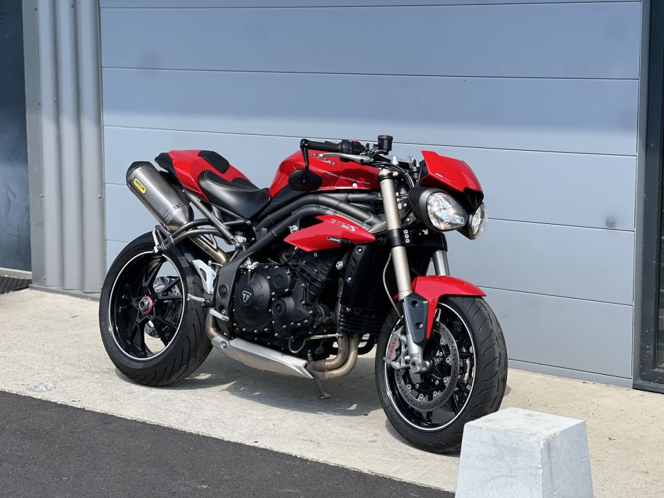TRIUMPH SPEED TRIPLE 1050 S  1