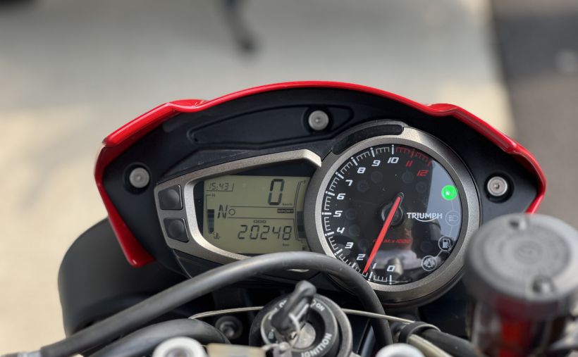 TRIUMPH SPEED TRIPLE 1050 S  7
