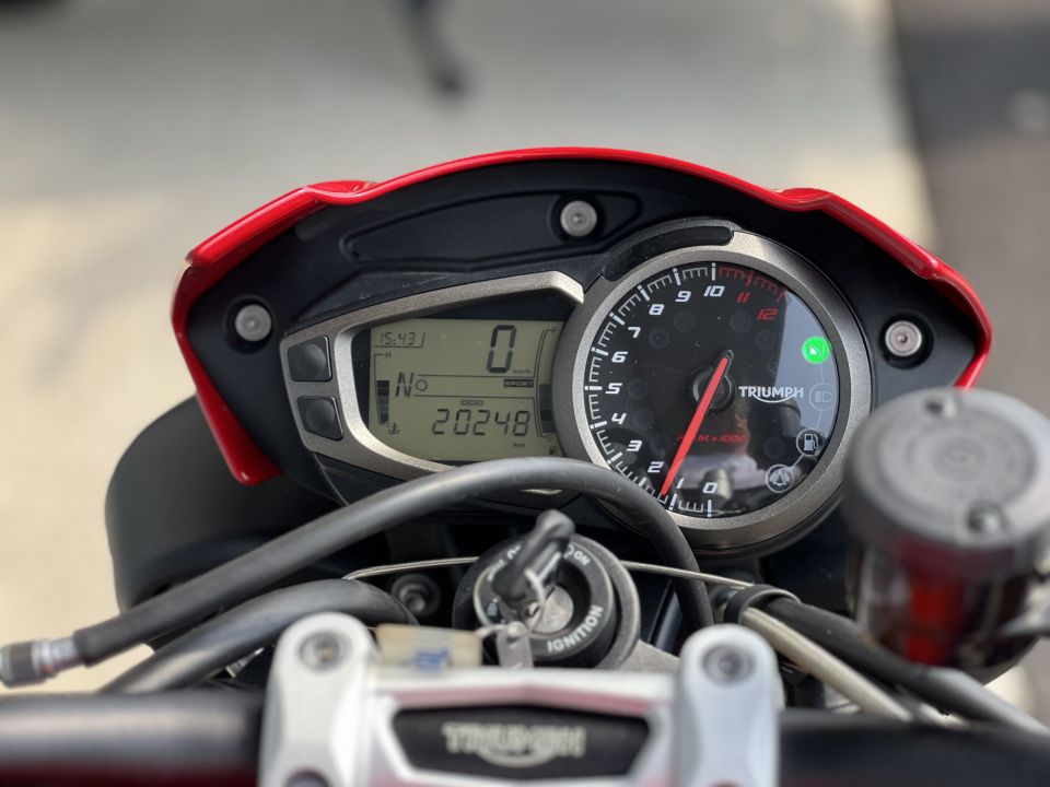TRIUMPH SPEED TRIPLE 1050 S  7