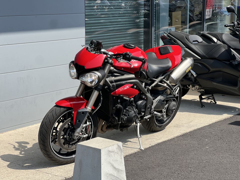 TRIUMPH SPEED TRIPLE 1050 S  4