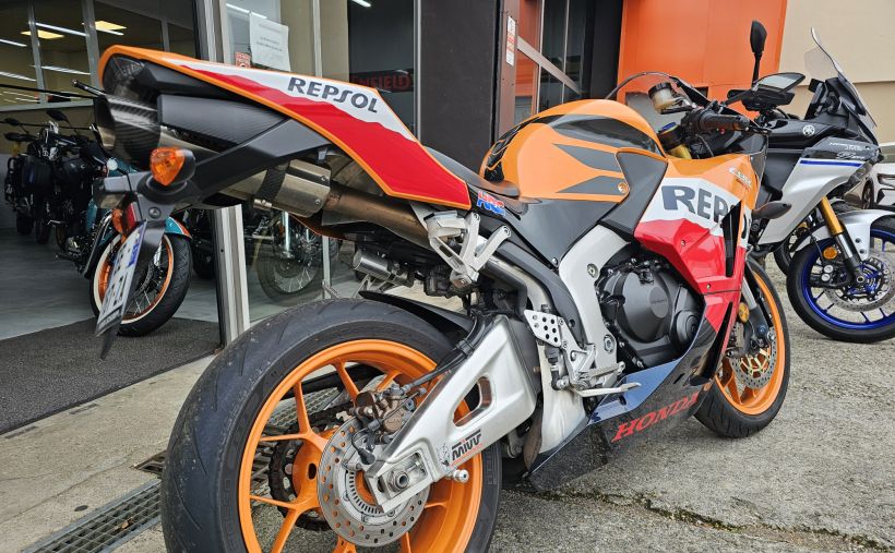 HONDA CBR 600 RR REPSOL 2