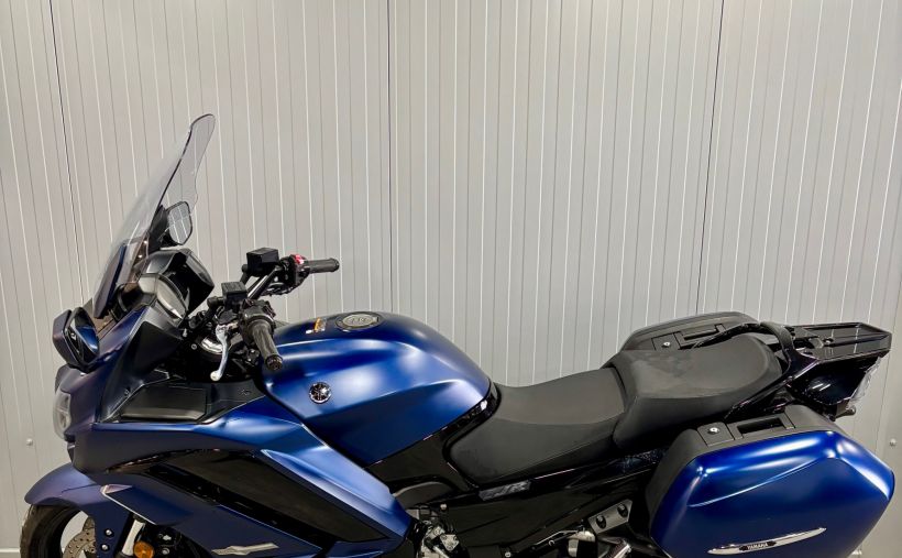 YAMAHA FJR 1300 ABS 9