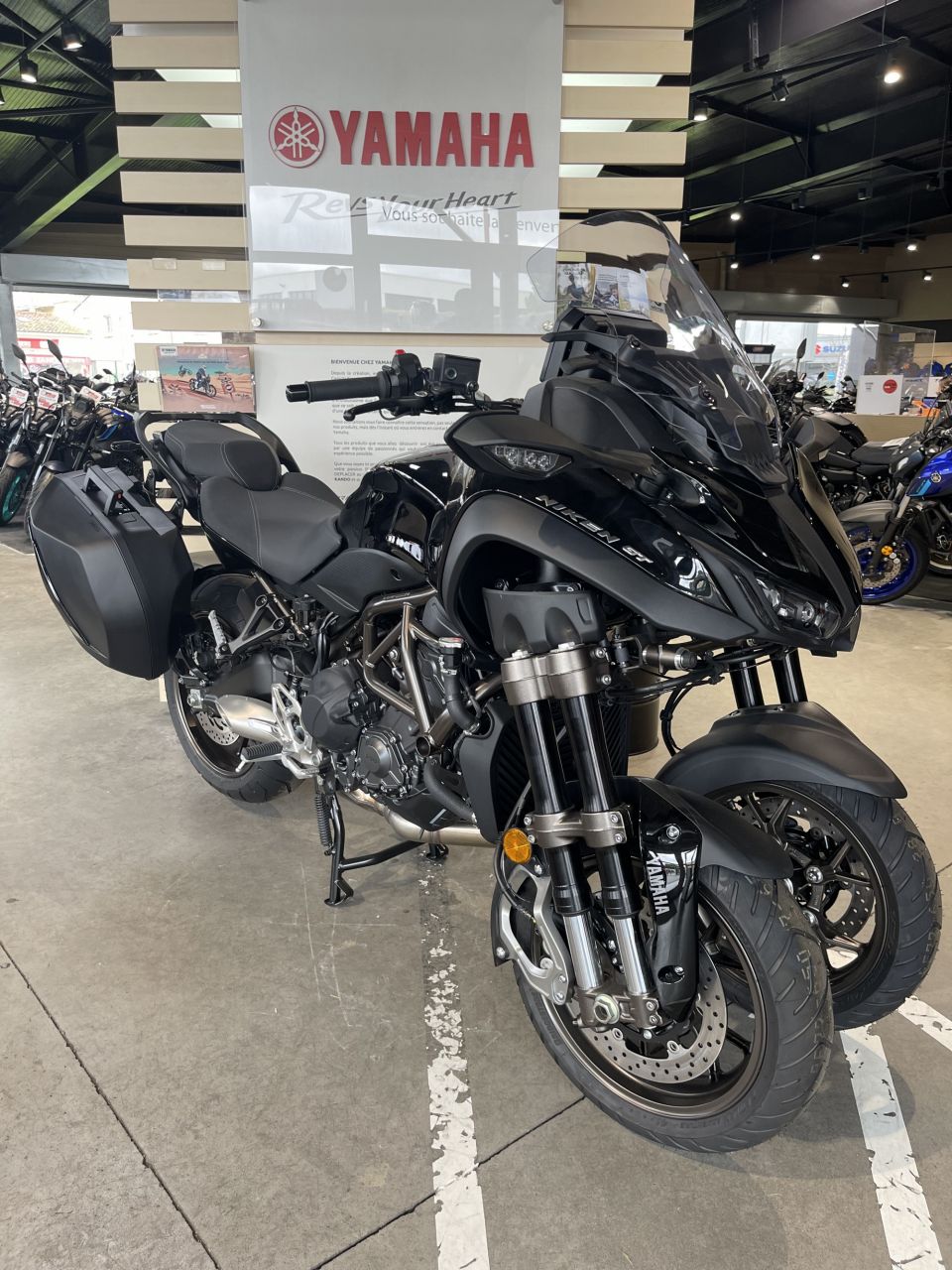 YAMAHA NIKEN 850 GT 0