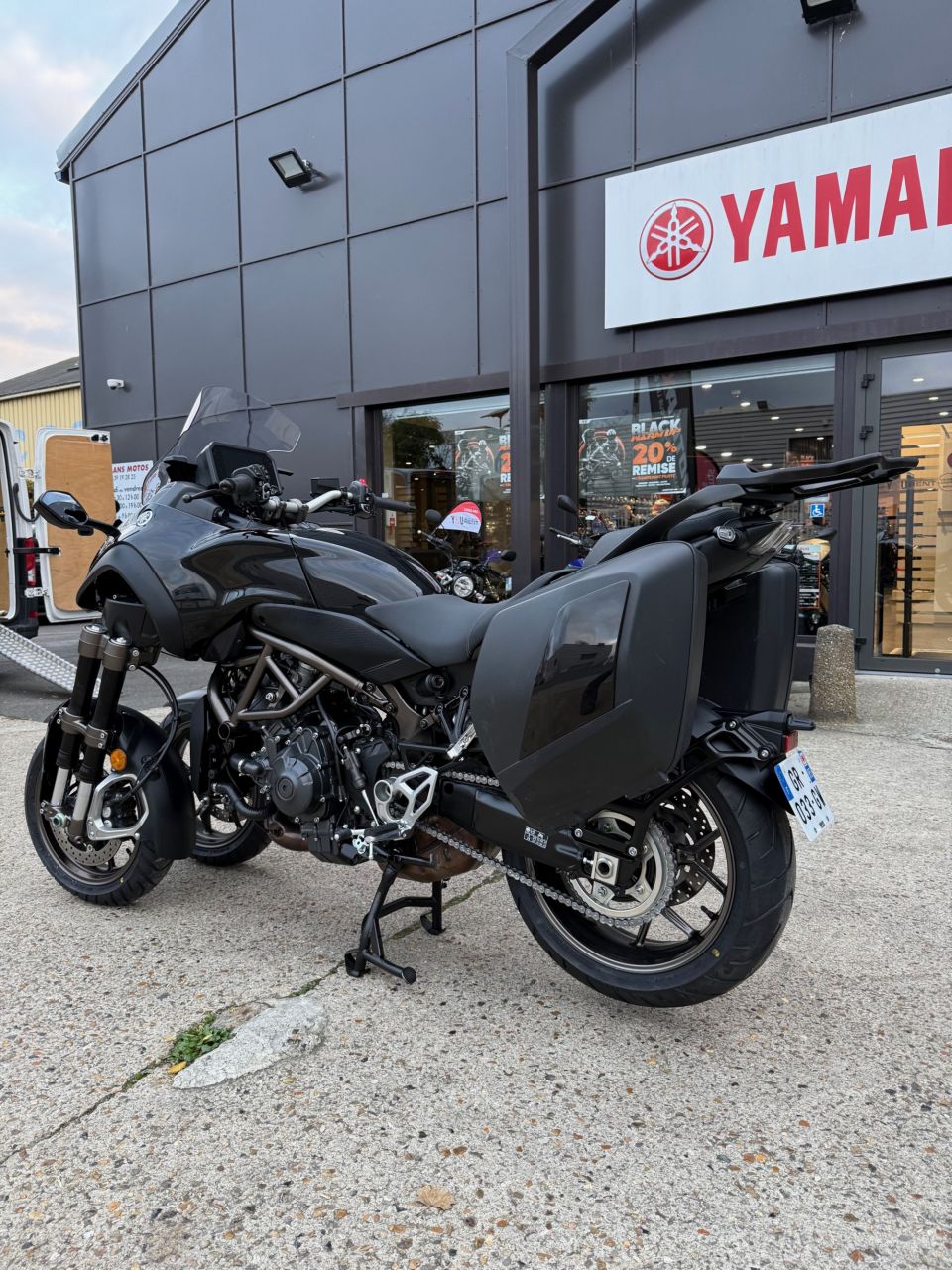 YAMAHA NIKEN 850 GT 4