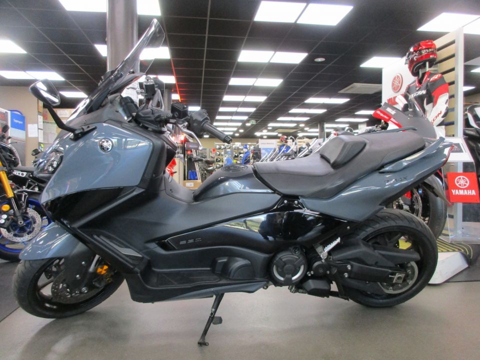 YAMAHA XP T-MAX 560 TECH MAX 2