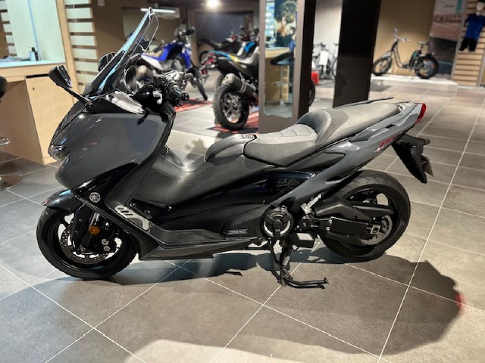 YAMAHA XP T-MAX 560 TECH MAX 1