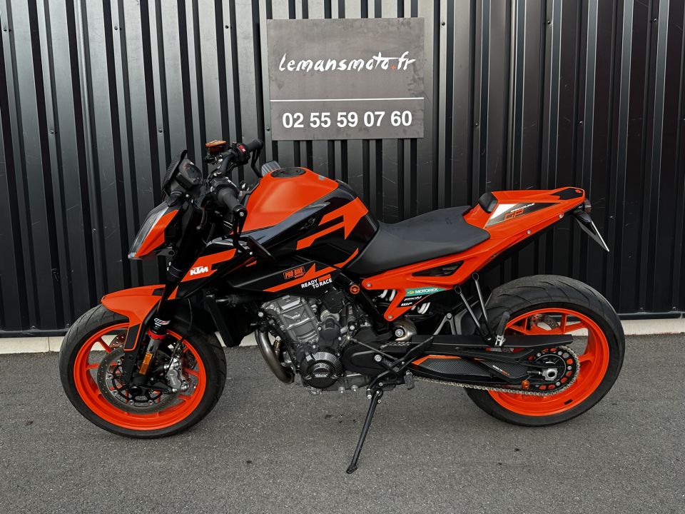 KTM 890 DUKE GP 20