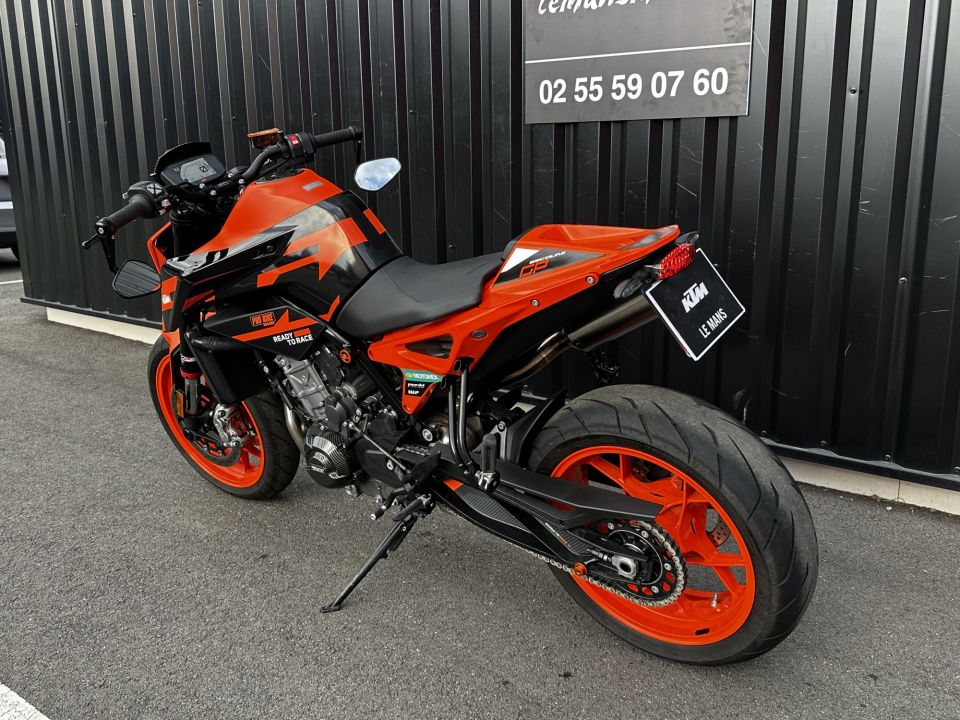 KTM 890 DUKE GP 25