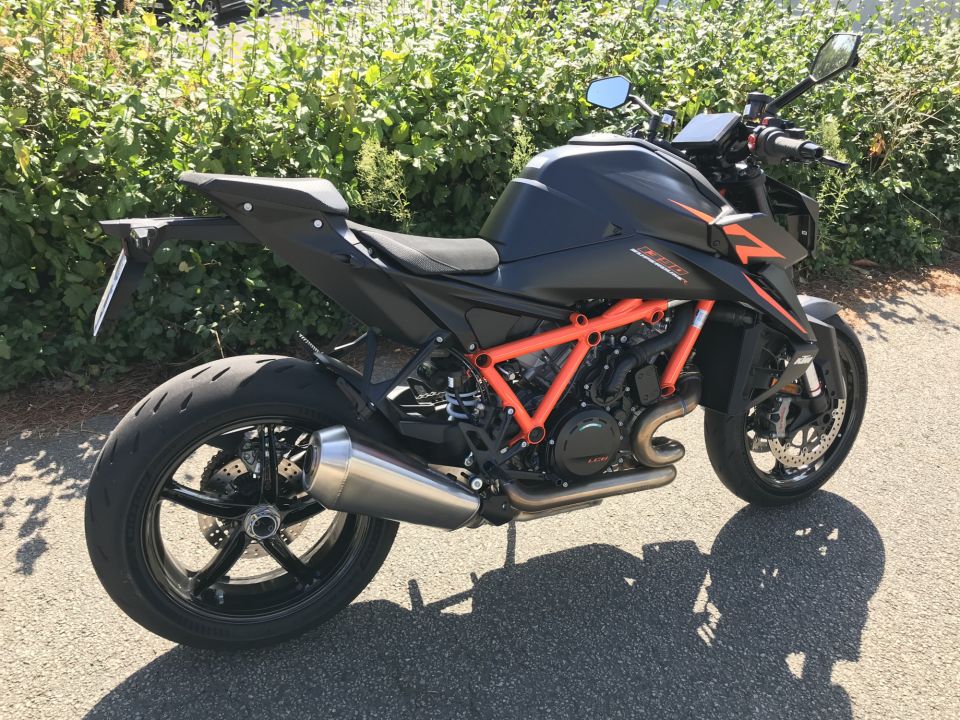 KTM 1390 SUPER DUKE R EVO 4