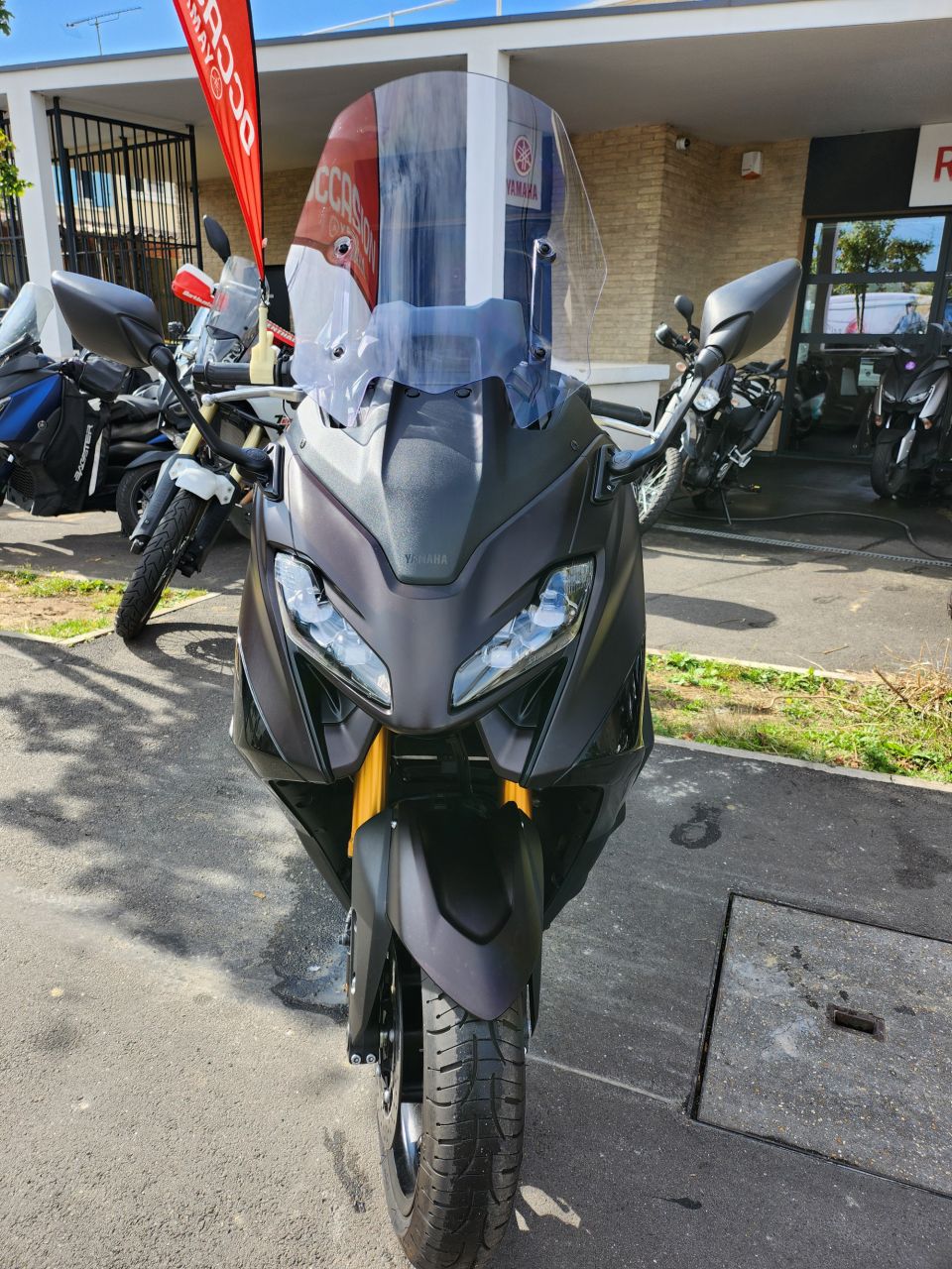 YAMAHA XP T-MAX 560 TECH MAX 2