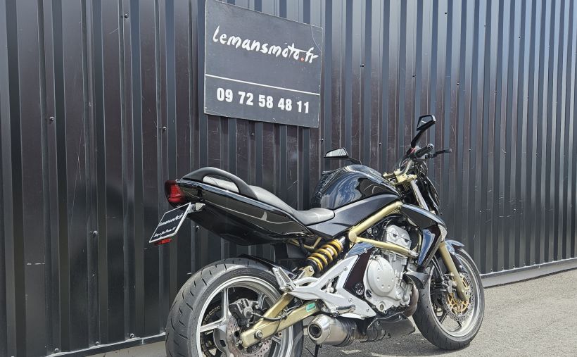 KAWASAKI ER-6 2