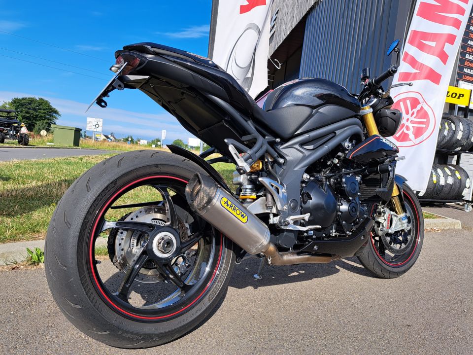 TRIUMPH SPEED TRIPLE 1050 RS 24
