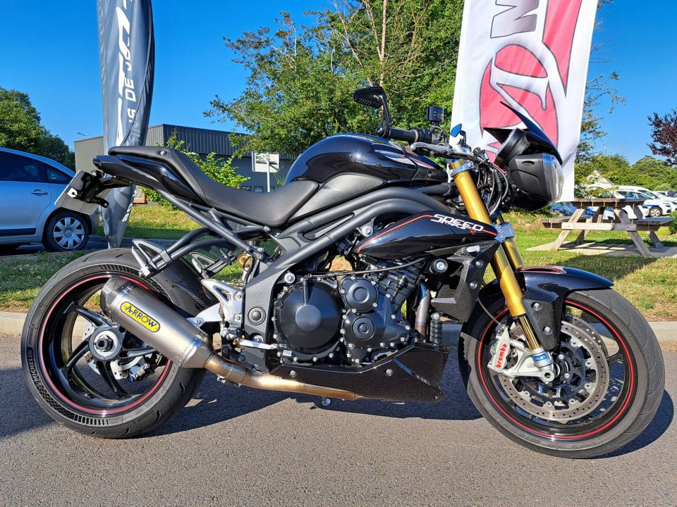 TRIUMPH SPEED TRIPLE 1050 RS 0