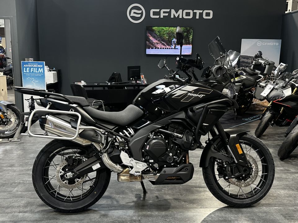 CF MOTO 700 MT 5