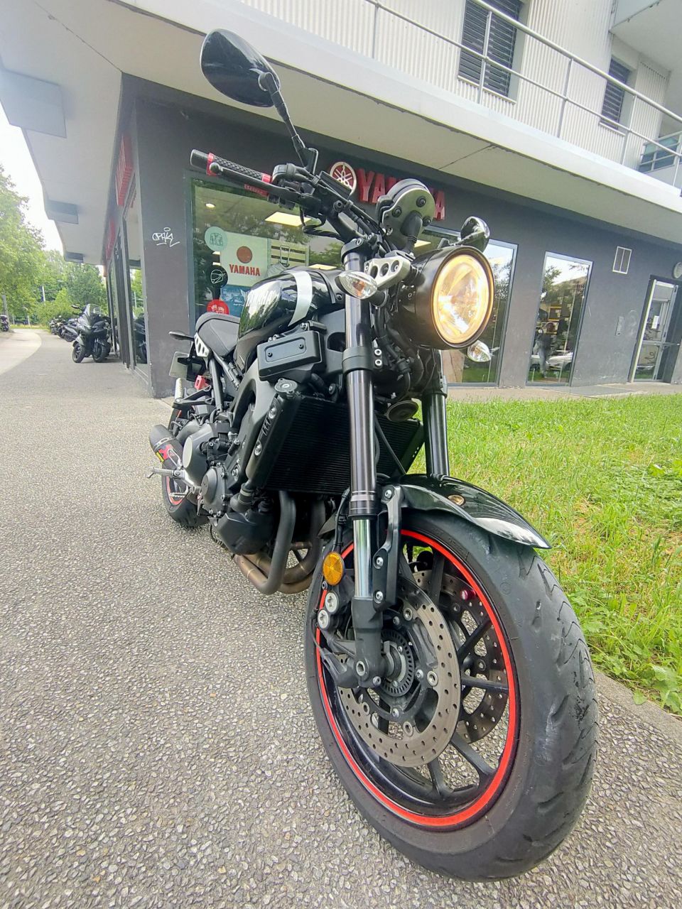 YAMAHA XSR 900 0