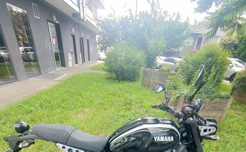 YAMAHA XSR 900 1