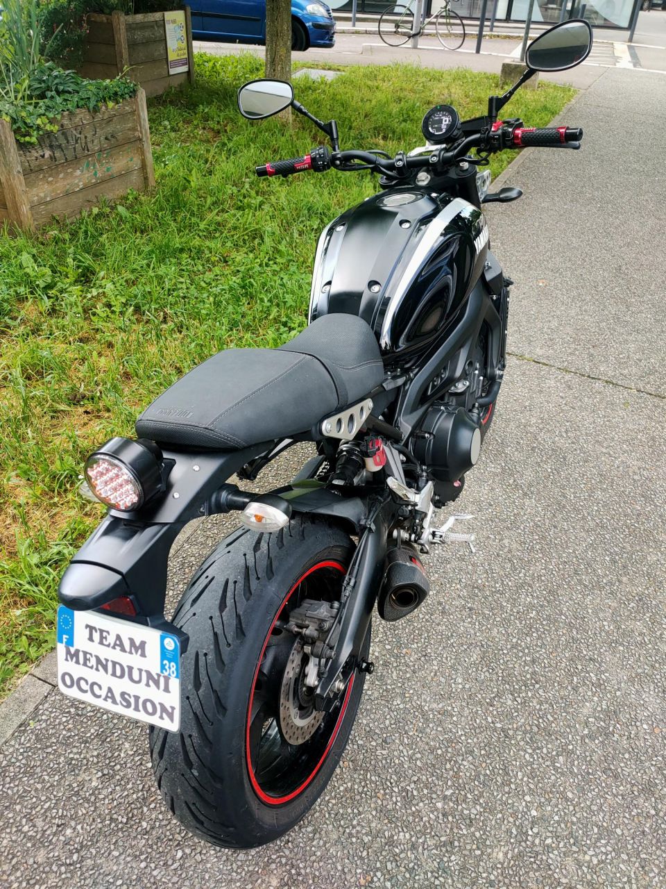YAMAHA XSR 900 2