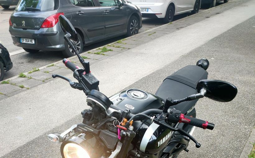 YAMAHA XSR 900 5