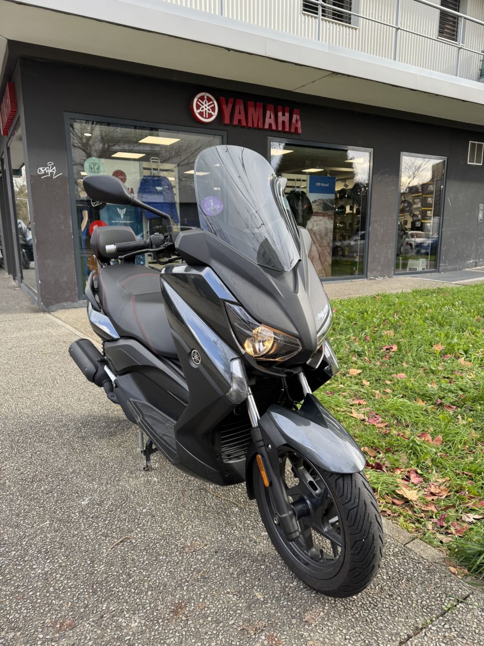 YAMAHA XMAX 125 0