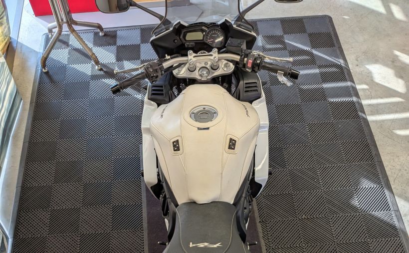 YAMAHA FZ1 FAZER 1000 4
