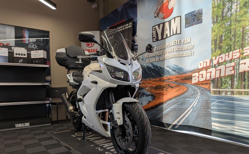 YAMAHA FZ1 FAZER 1000 1