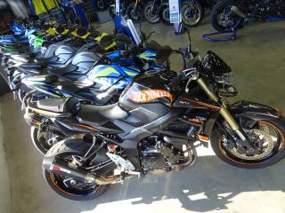 SUZUKI GSR 750 HotWheels - 2013