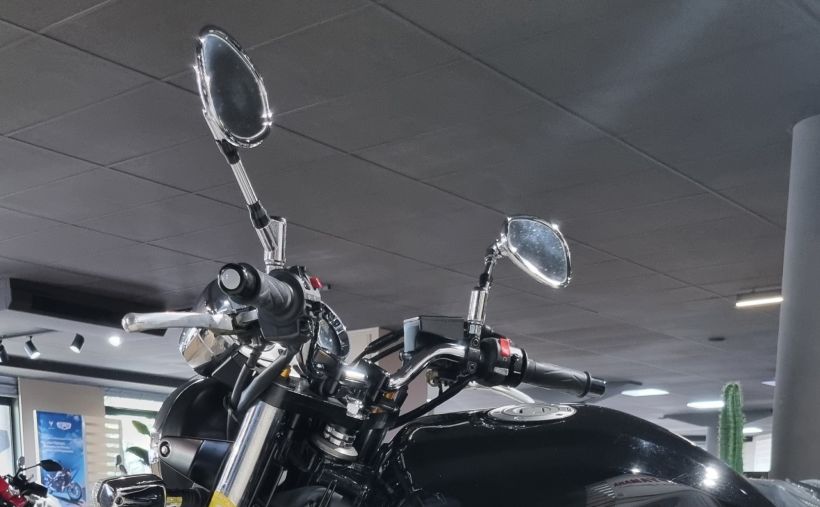 YAMAHA XJR 1300 4