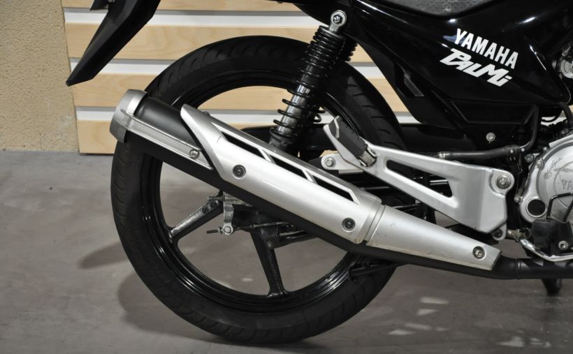 YAMAHA YBR 125ROADSTER 3