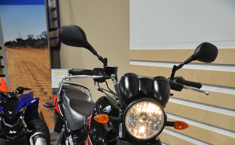 YAMAHA YBR 125ROADSTER 6