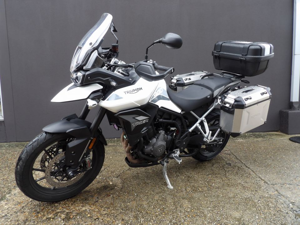 TRIUMPH Tiger 900 GT PRO 6