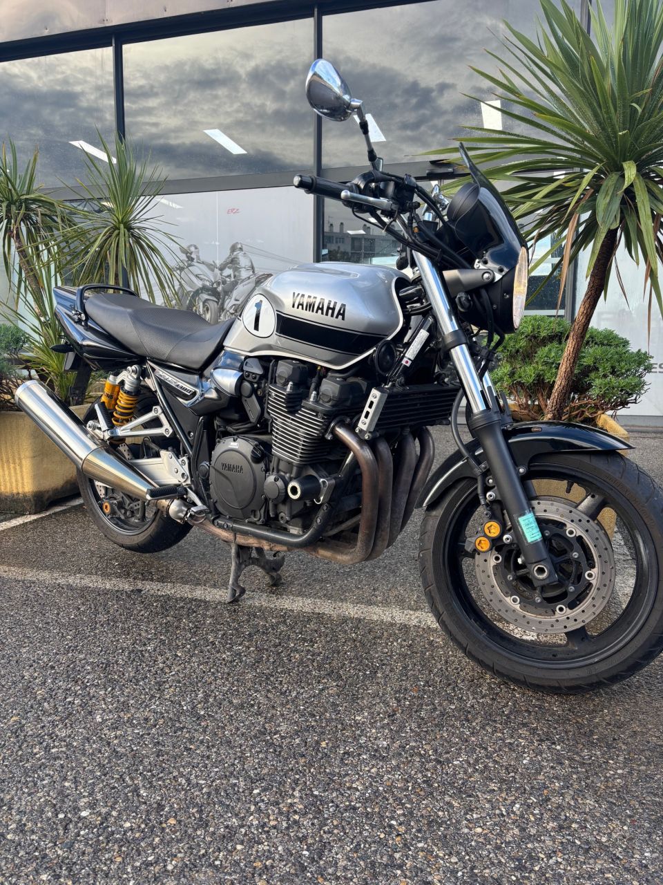 YAMAHA XJR 1300 0
