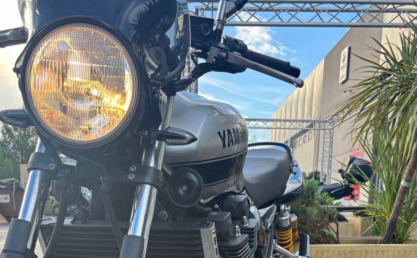YAMAHA XJR 1300 2