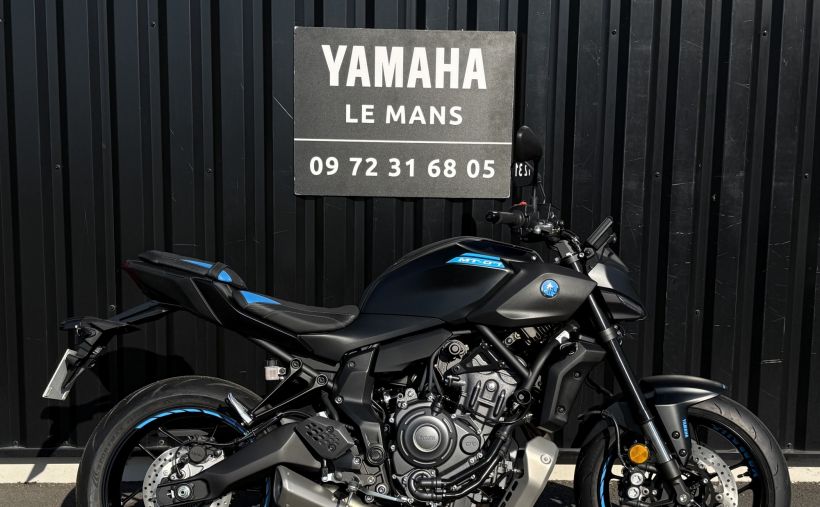 YAMAHA MT-07 5