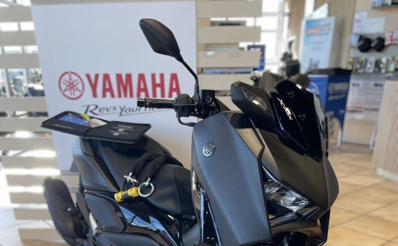 YAMAHA X-MAX 125 1