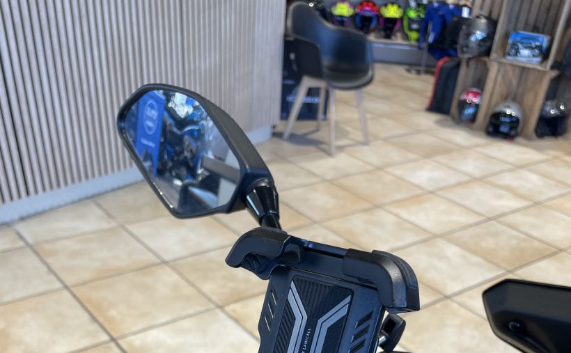 YAMAHA X-MAX 125 5