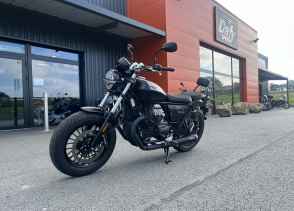 MOTO GUZZI V9 BOBBER - 2024